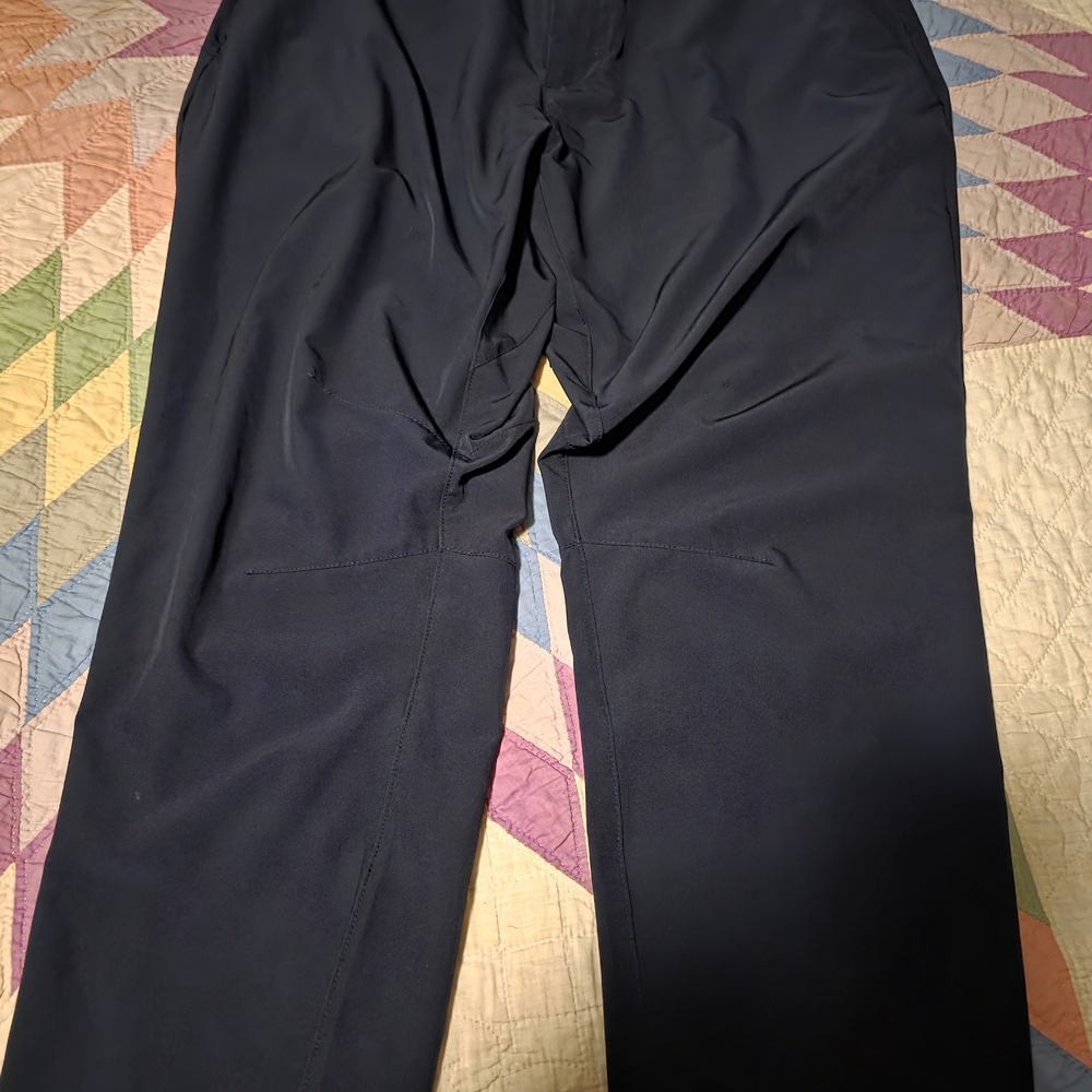 Fabletics Men's Navy Joggers - Picture 7 of 7